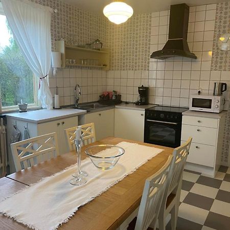 Mysig 1 Rum Med Kok Svenstavik Buitenkant foto